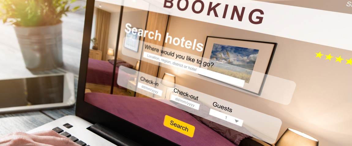 booking hotel travel
