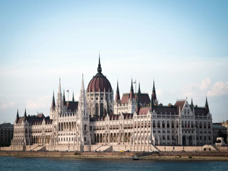BLS International Baku Viza Mərkəzi